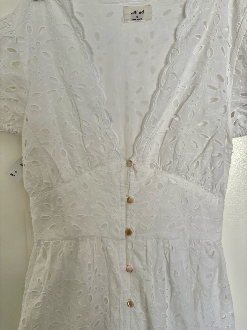 Wilfred White Eyelet Mini Dress Puff Sleeve Button Front - Size 00 *NWT* - Picture 5 of 9